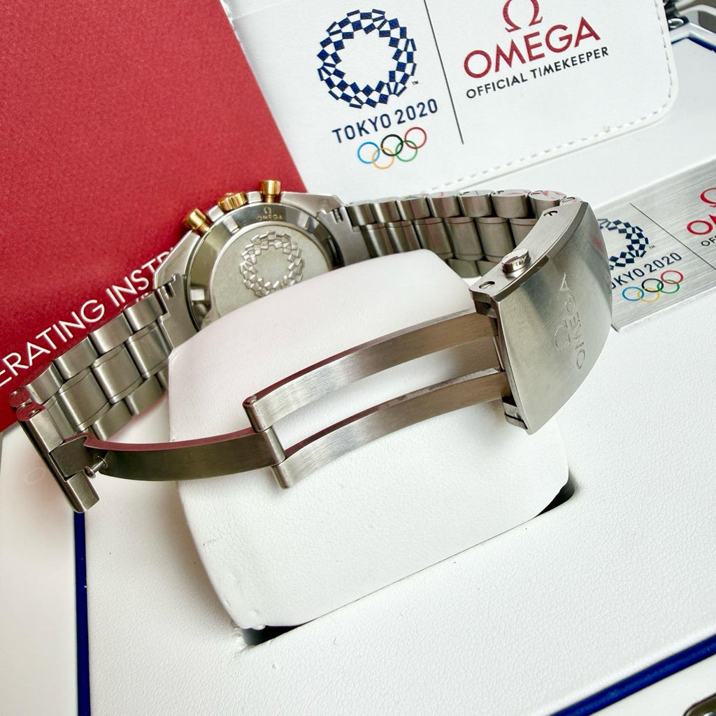 Omega Speedmaster Moonwatch 522.20.42.30.01.001 Box & Papers