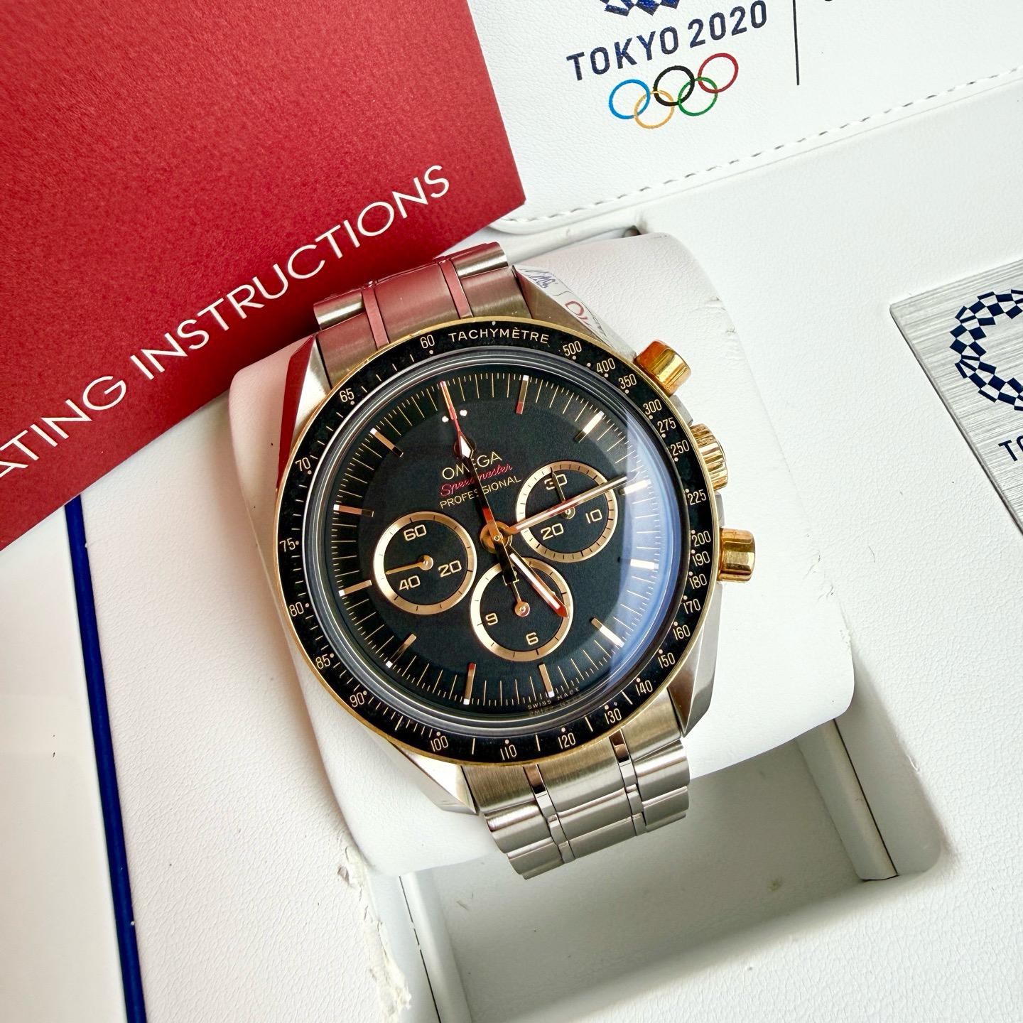 Omega Speedmaster Moonwatch 522.20.42.30.01.001 Box & Papers