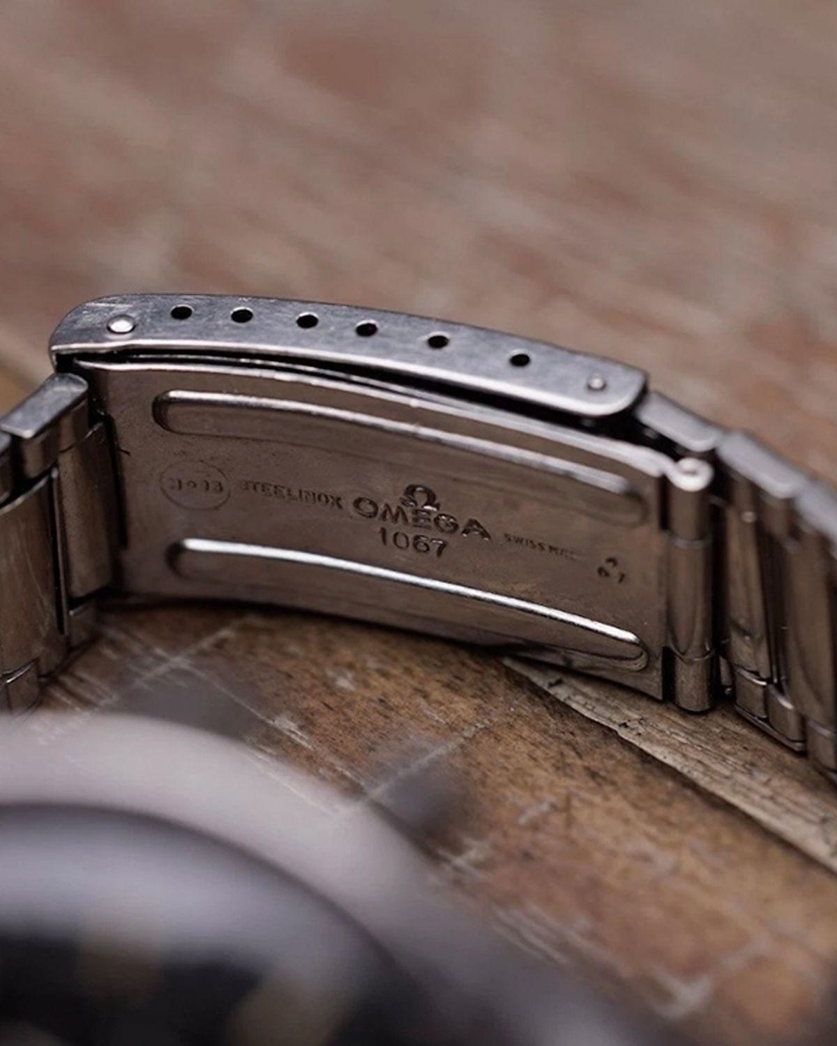 Omega 105.003-64