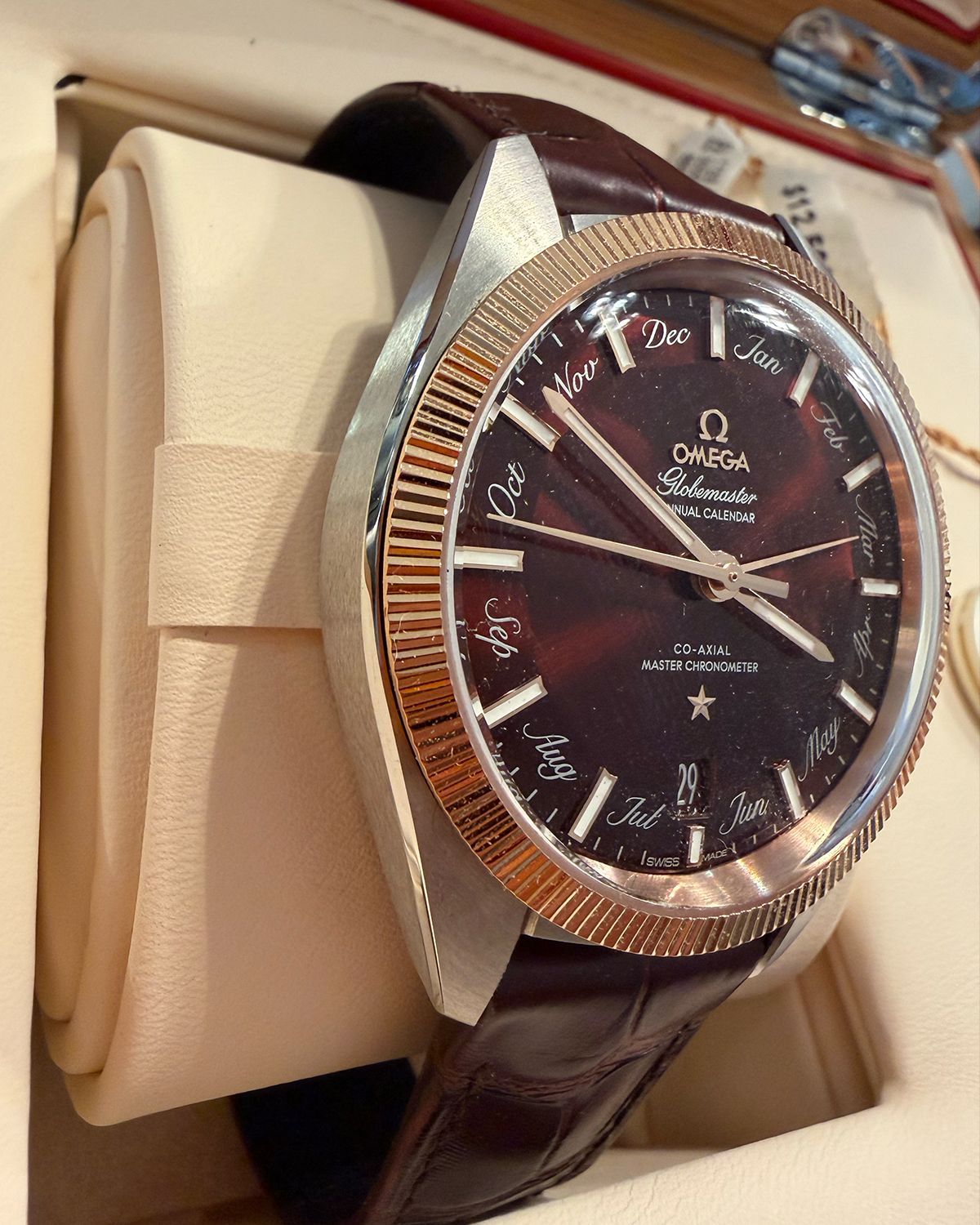 Omega 130.23.41.22.11.001