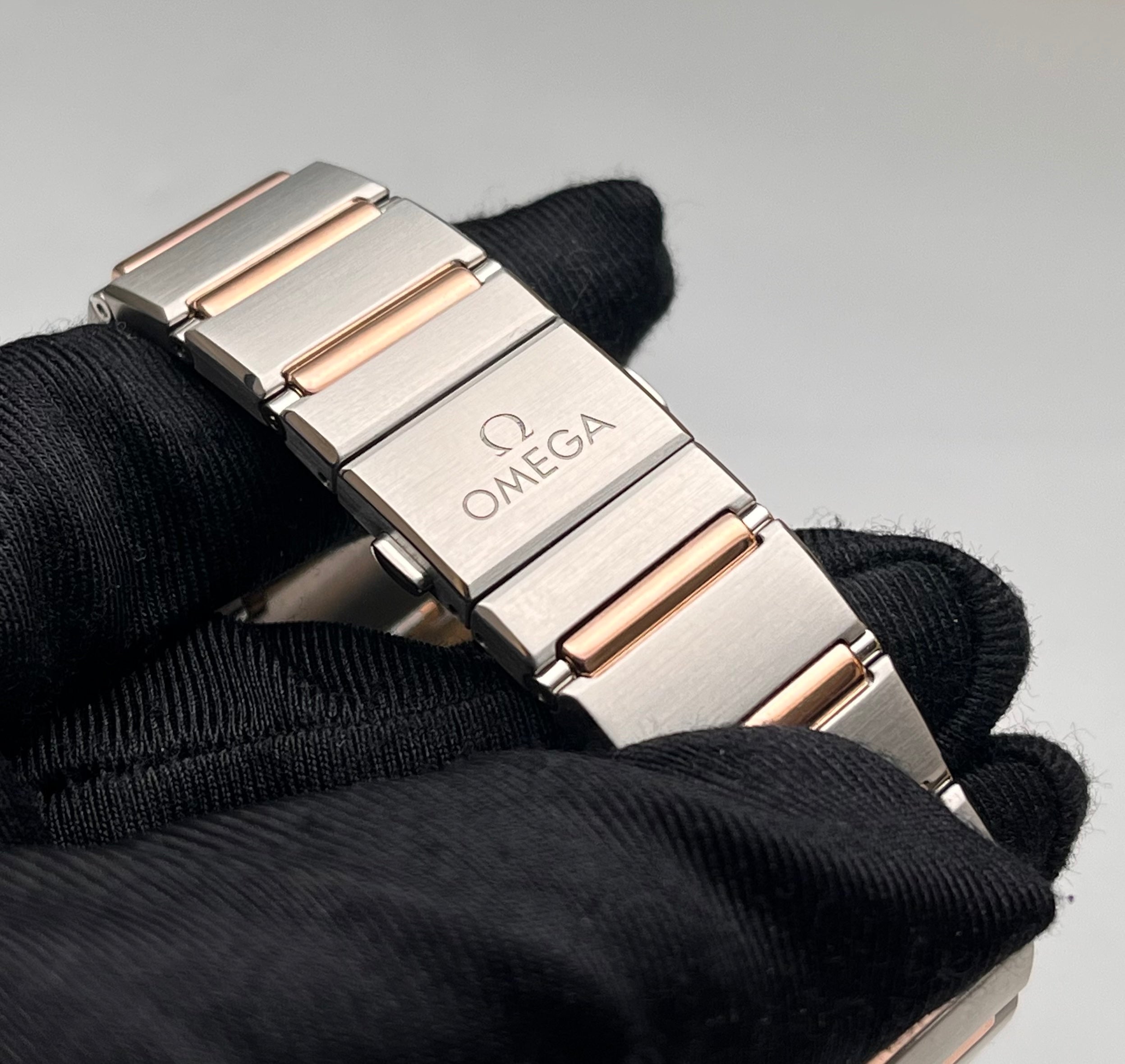 Omega 131.20.39.20.02.001