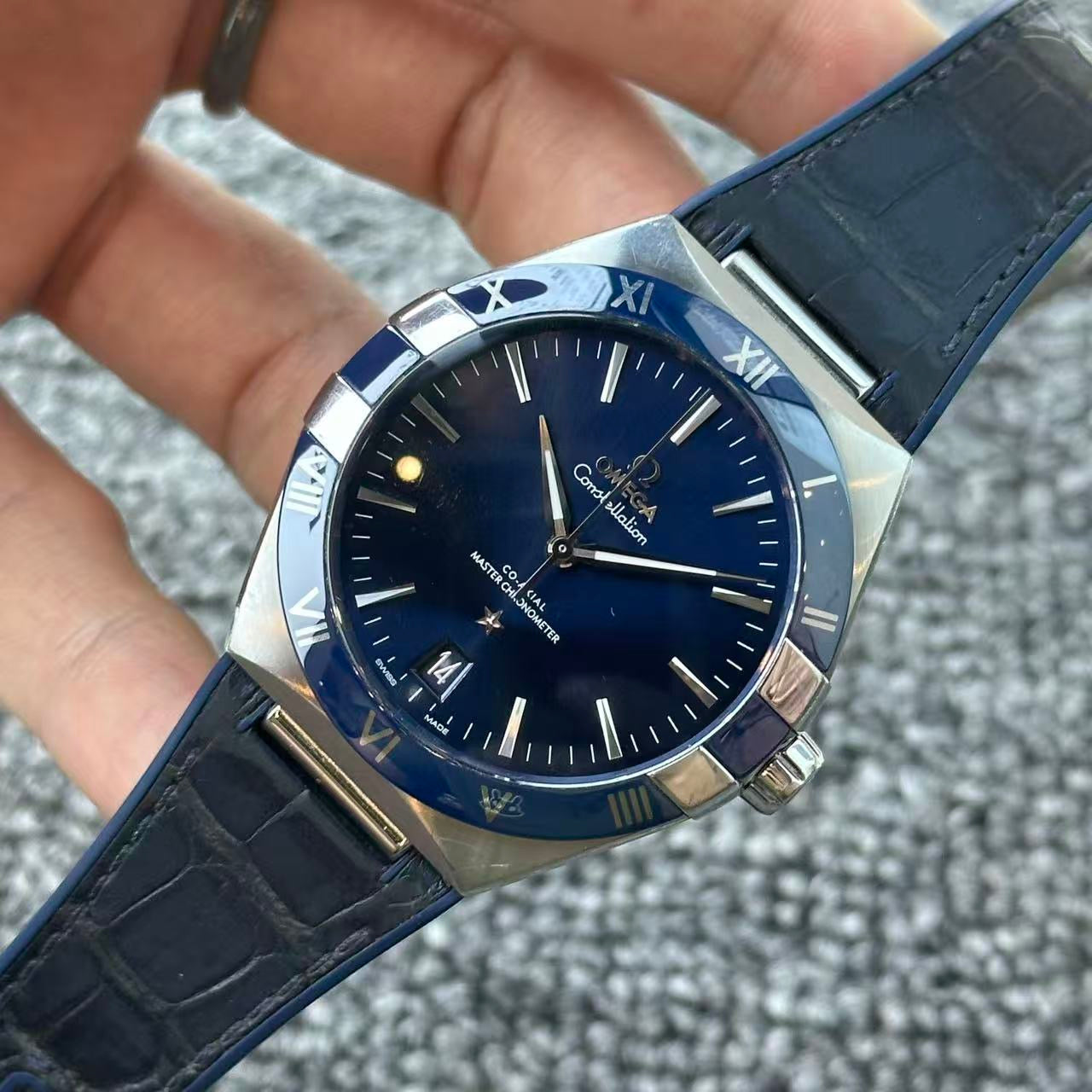 Omega 131.33.41.21.03.001