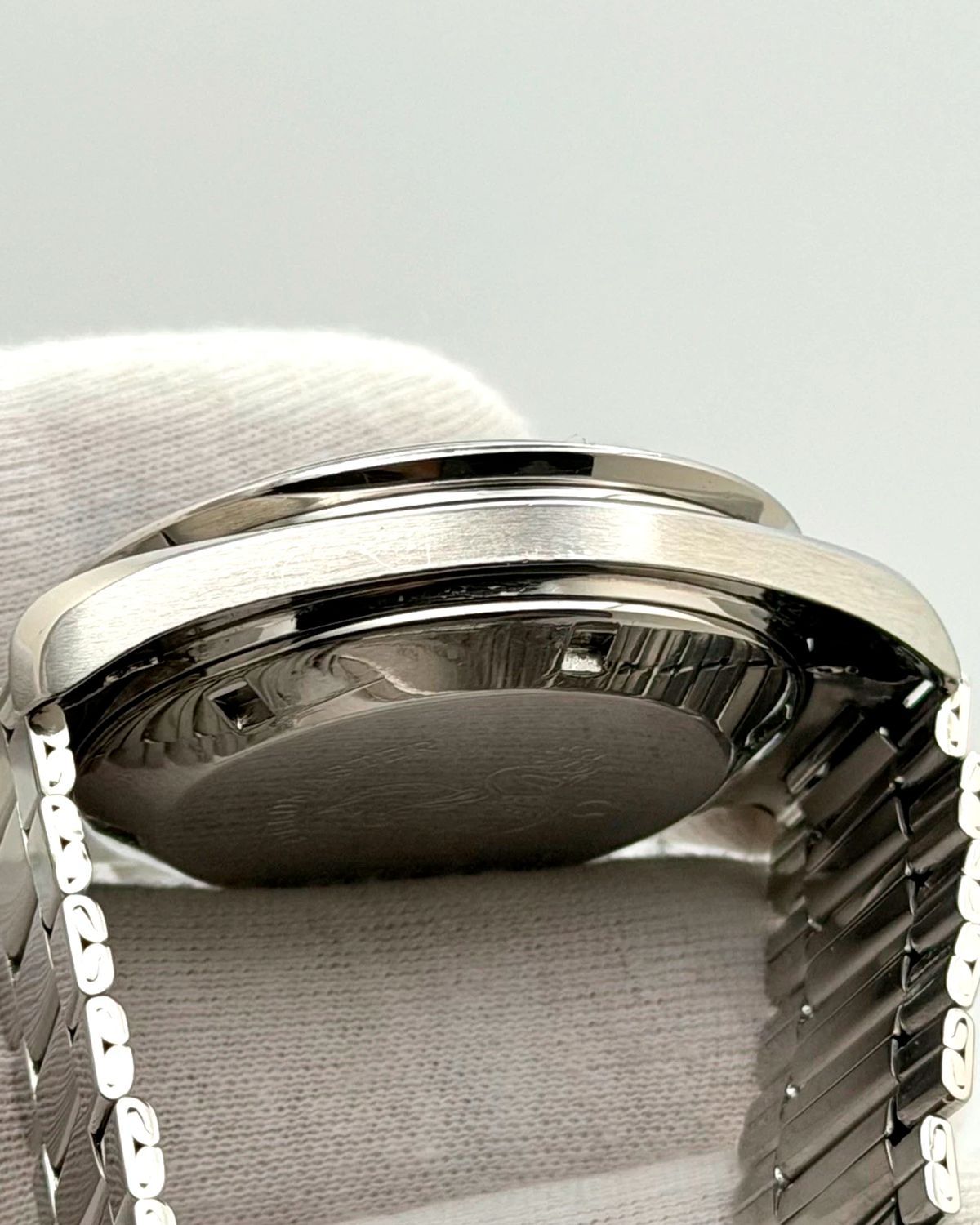 Omega 145.012