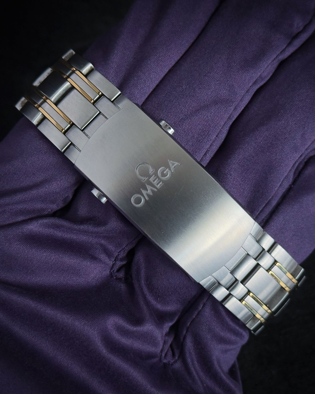 Omega 210.20.42.20.03.001