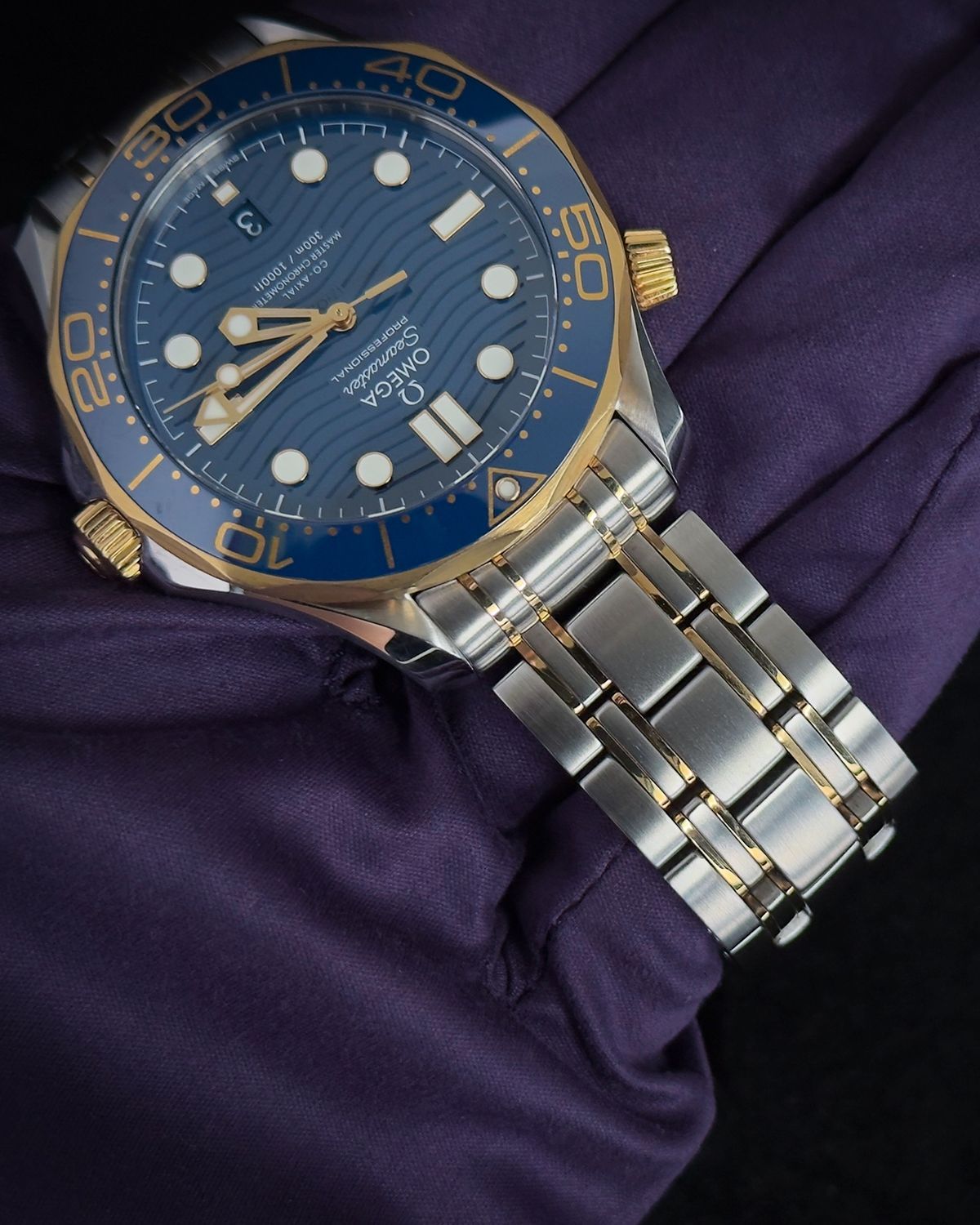 Omega 210.20.42.20.03.001