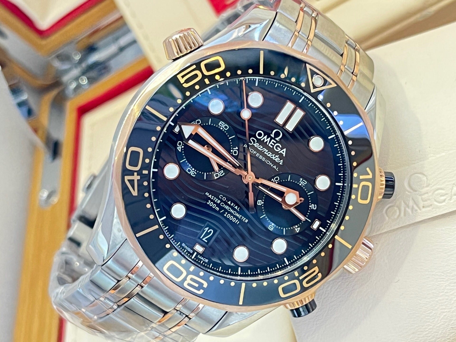 Omega 210.20.44.51.01.001