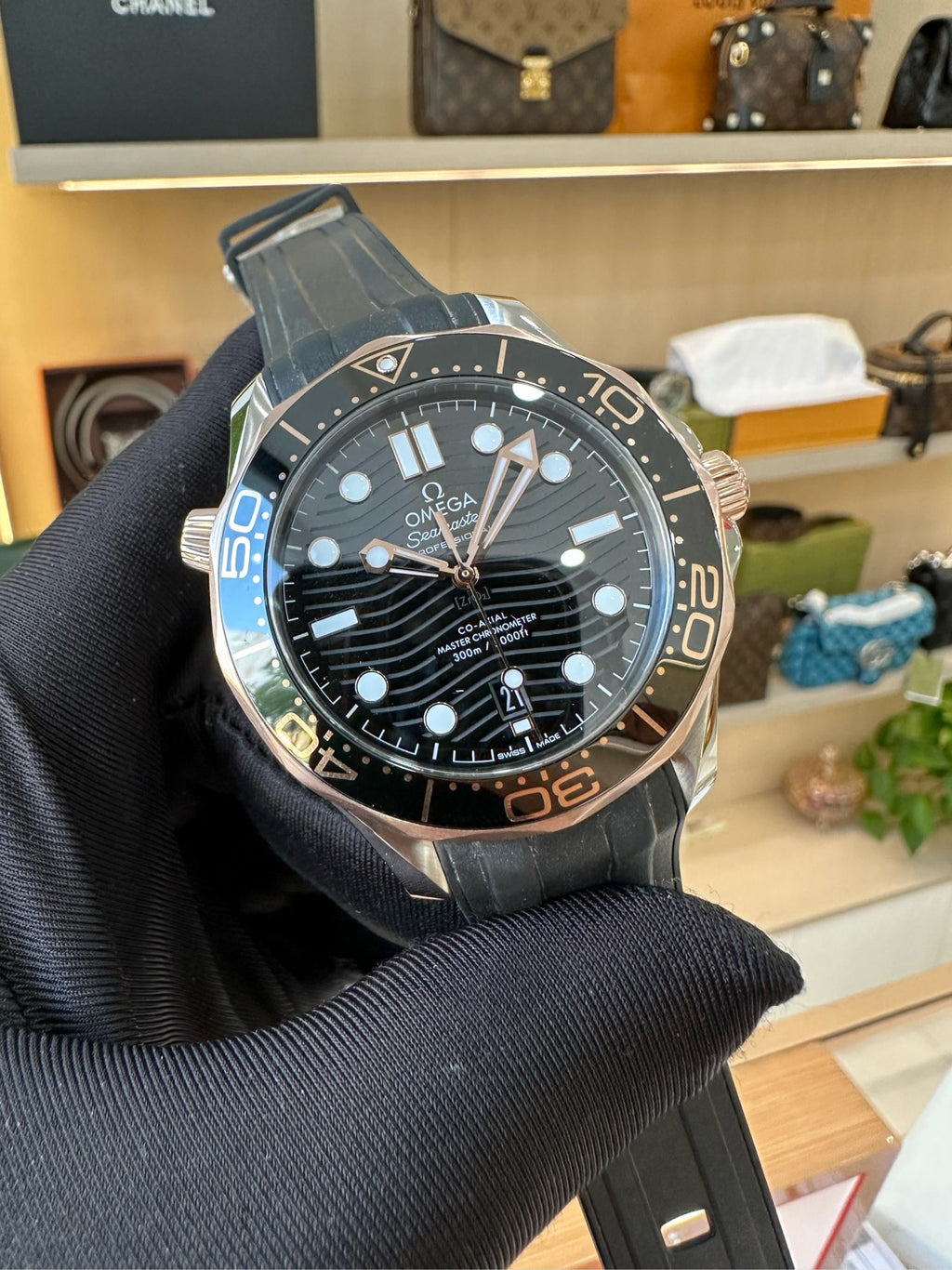 Omega 210.22.42.20.01.002