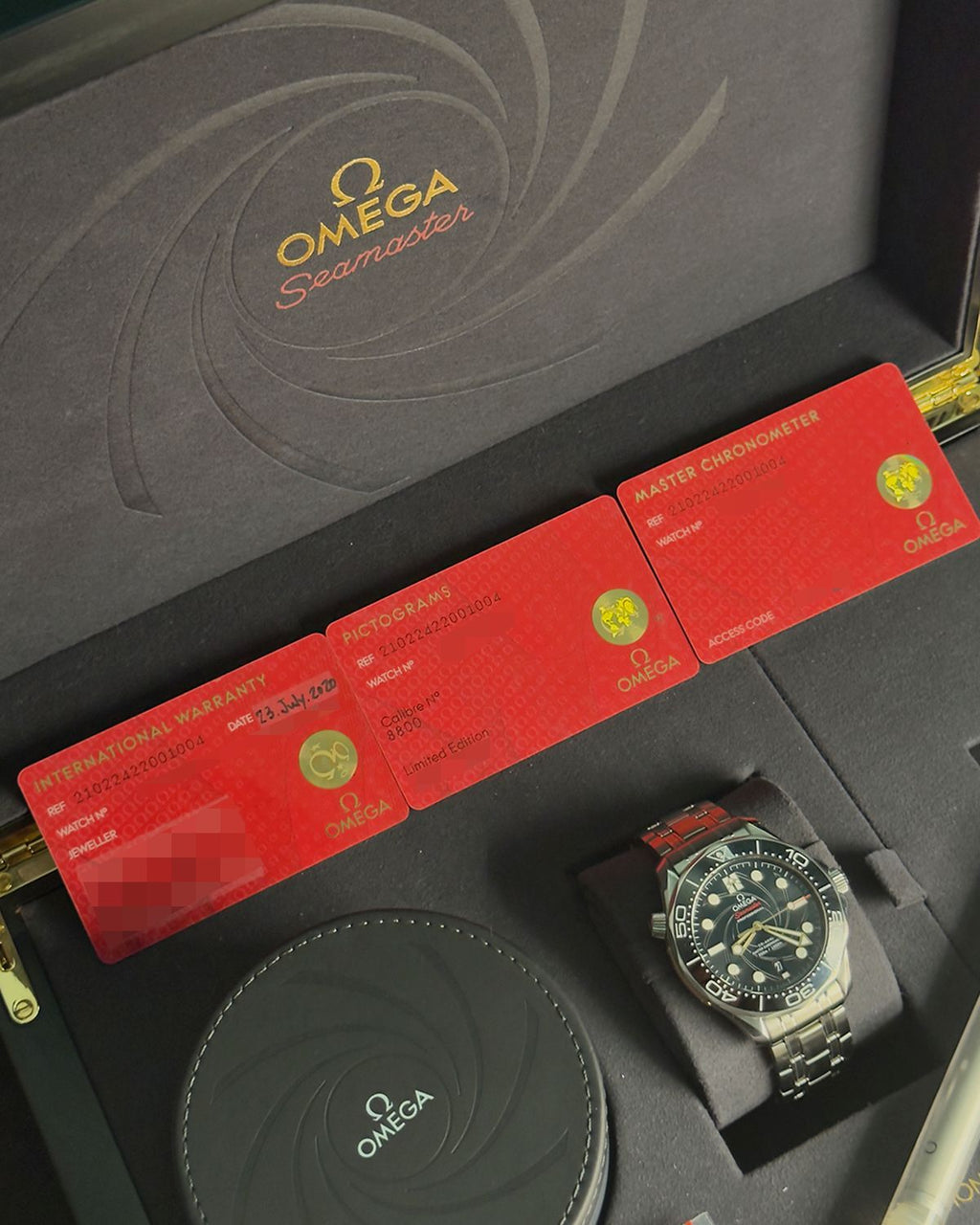 Omega 210.22.42.20.01.004