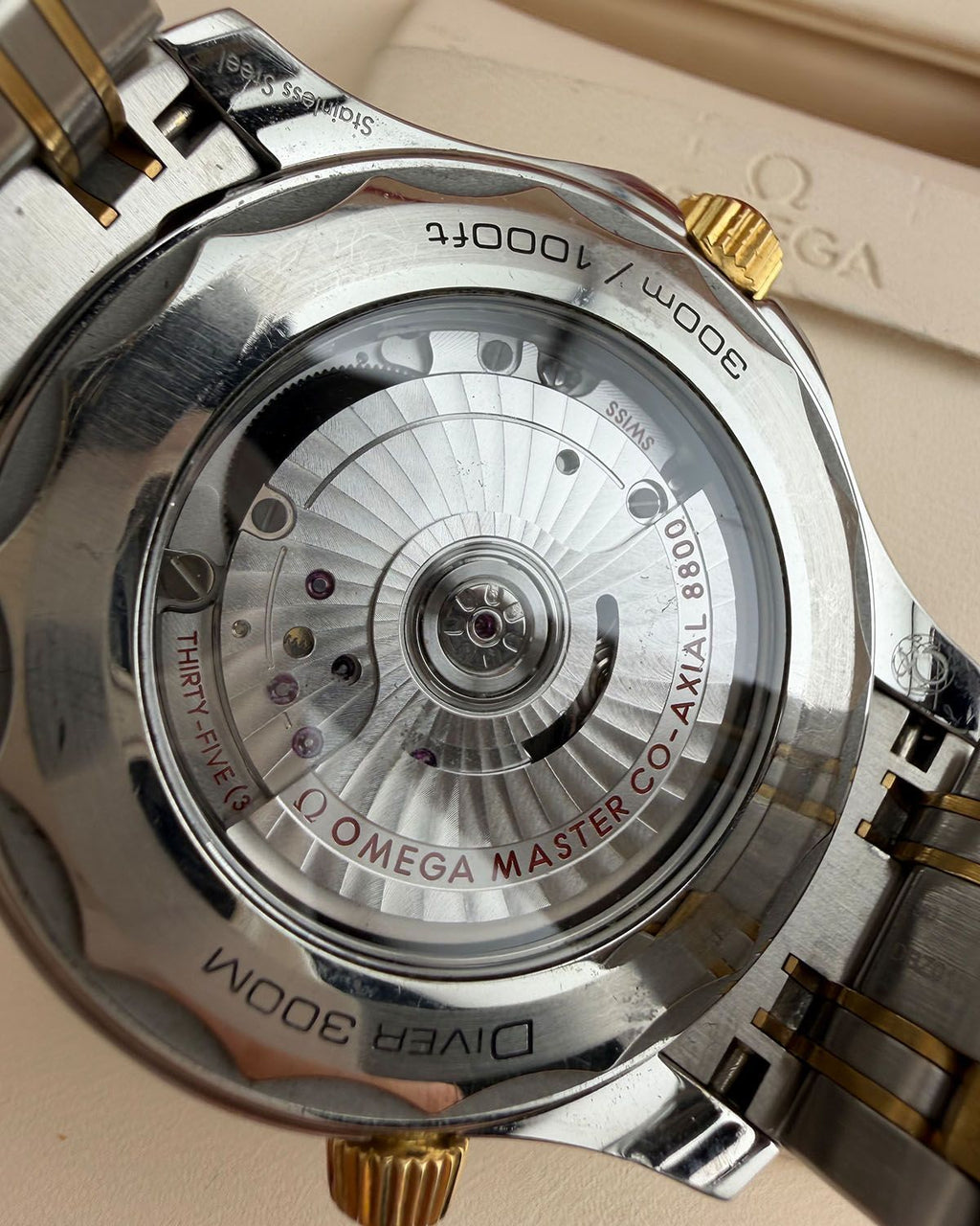 Omega 210.22.42.20.03.001