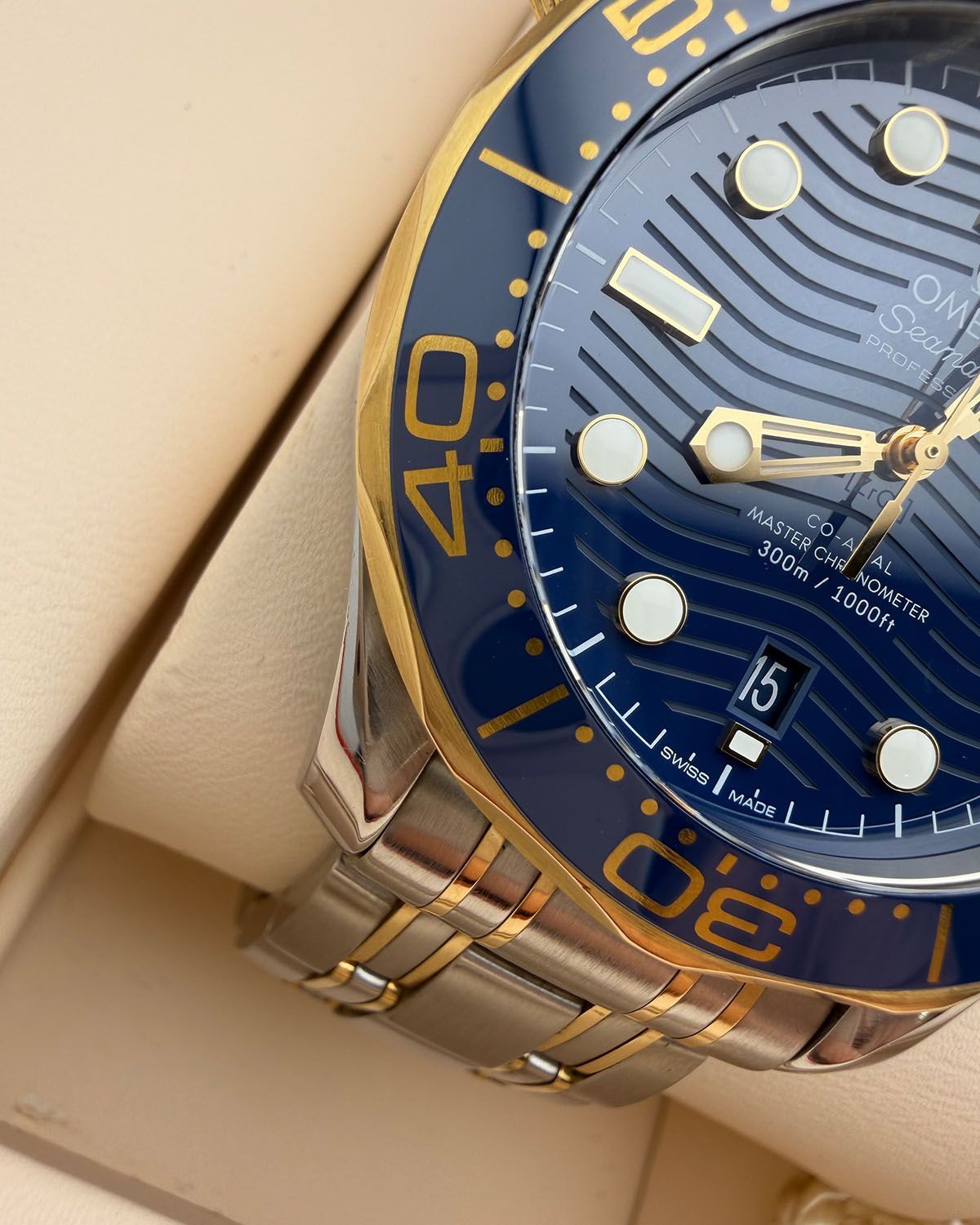 Omega 210.22.42.20.03.001