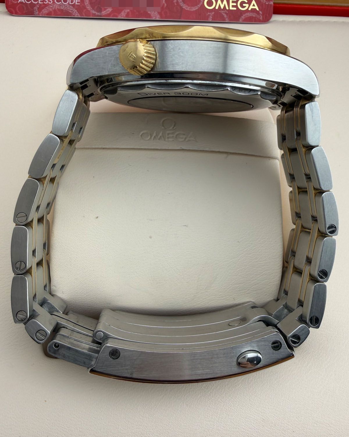 Omega 210.22.42.20.03.001