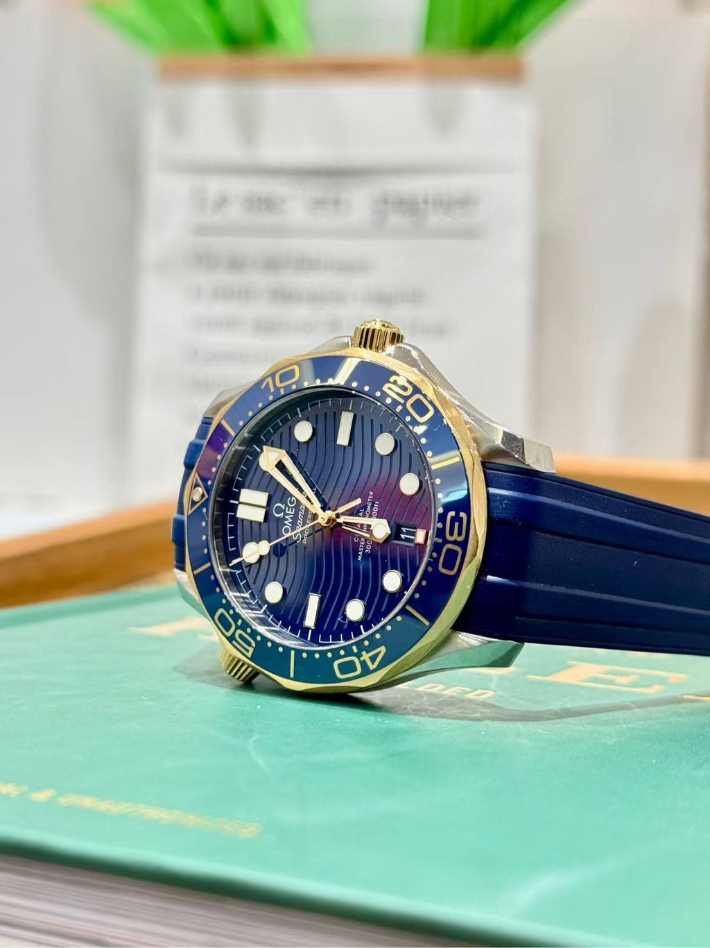 Omega 210.22.42.20.03.001