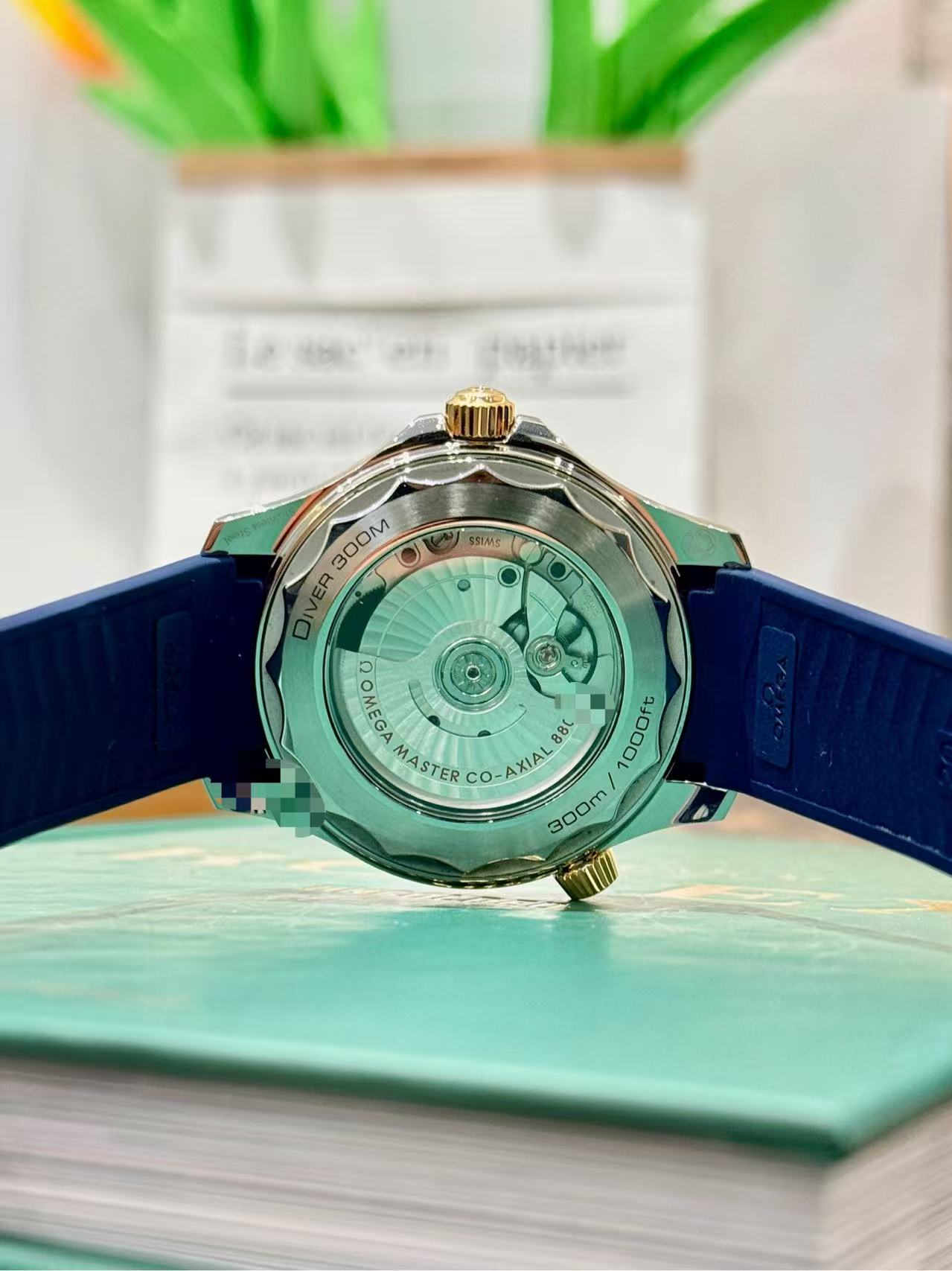 Omega 210.22.42.20.03.001