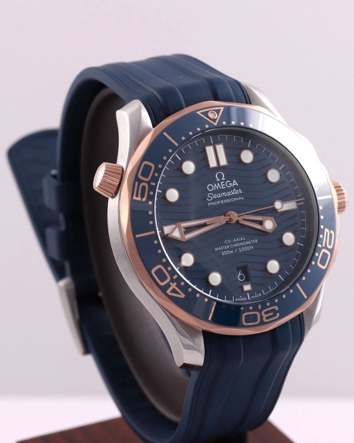 Omega 210.22.42.20.03.002