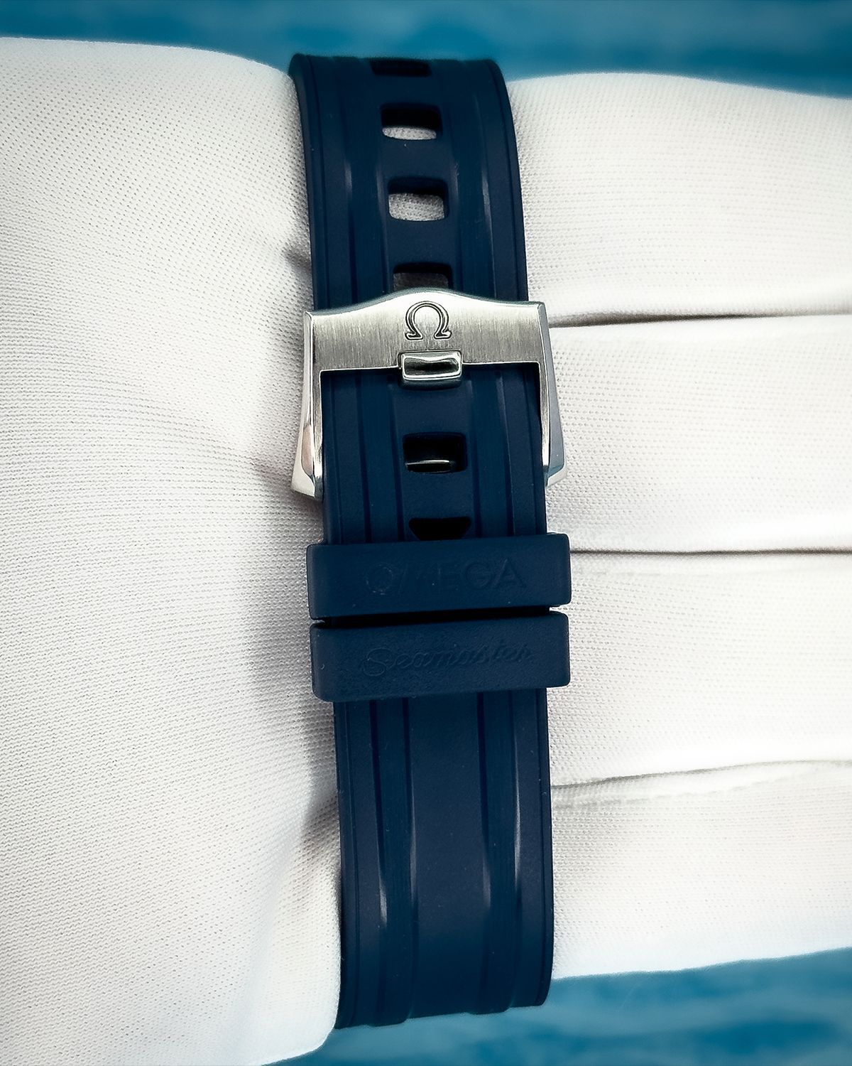 Omega 210.22.42.20.03.002