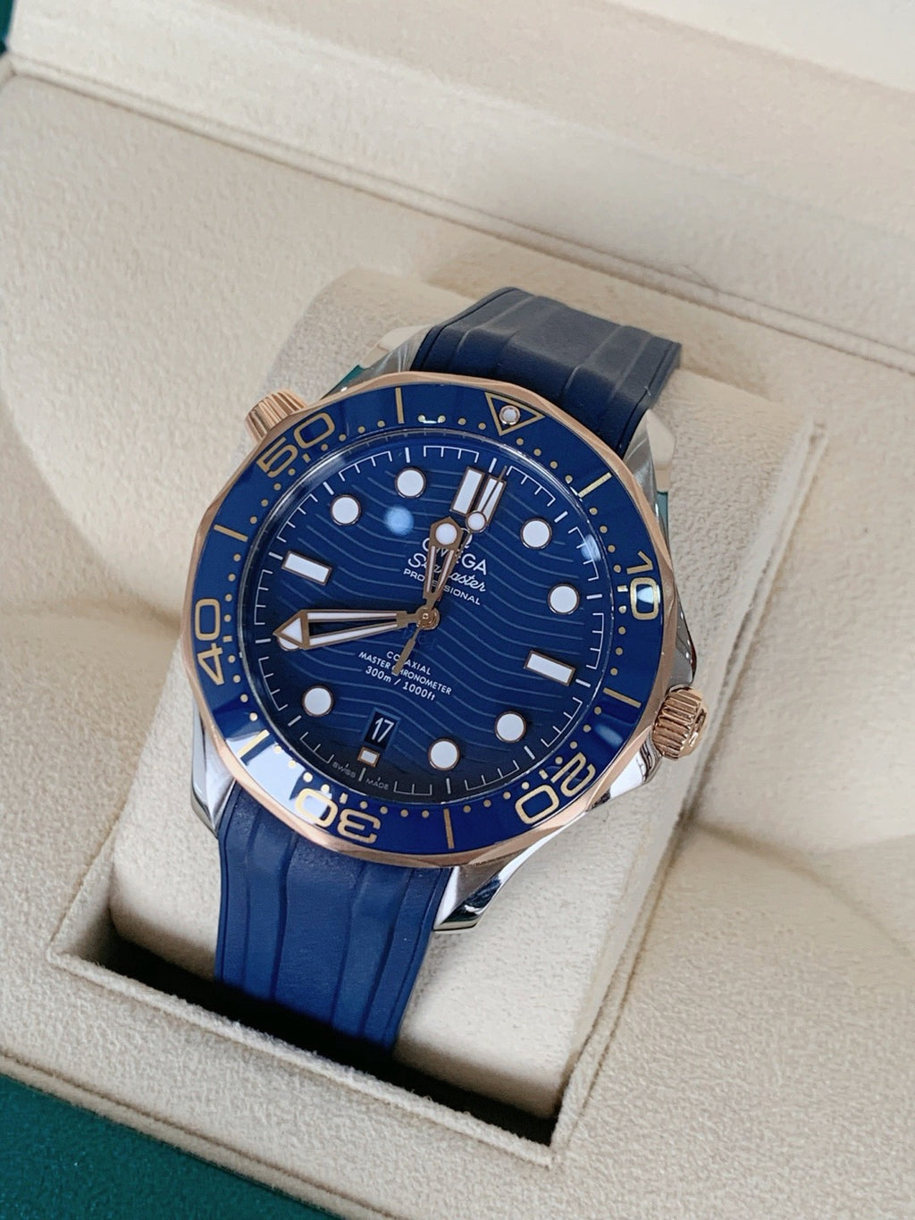 Omega 210.22.42.20.03.002