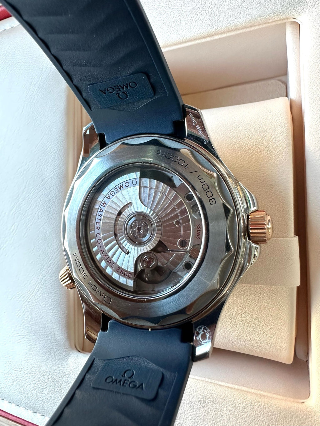 Omega 210.22.42.20.03.002