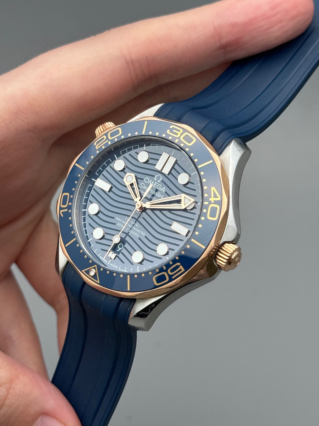 Omega 210.22.42.20.03.002