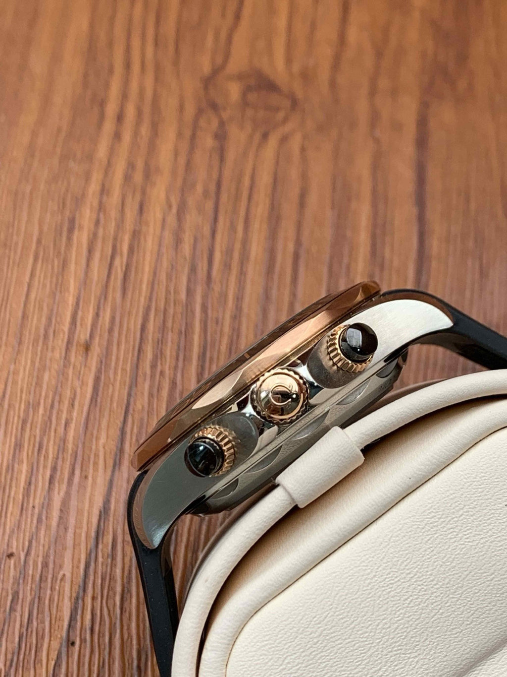 Omega 210.22.44.51.01.001