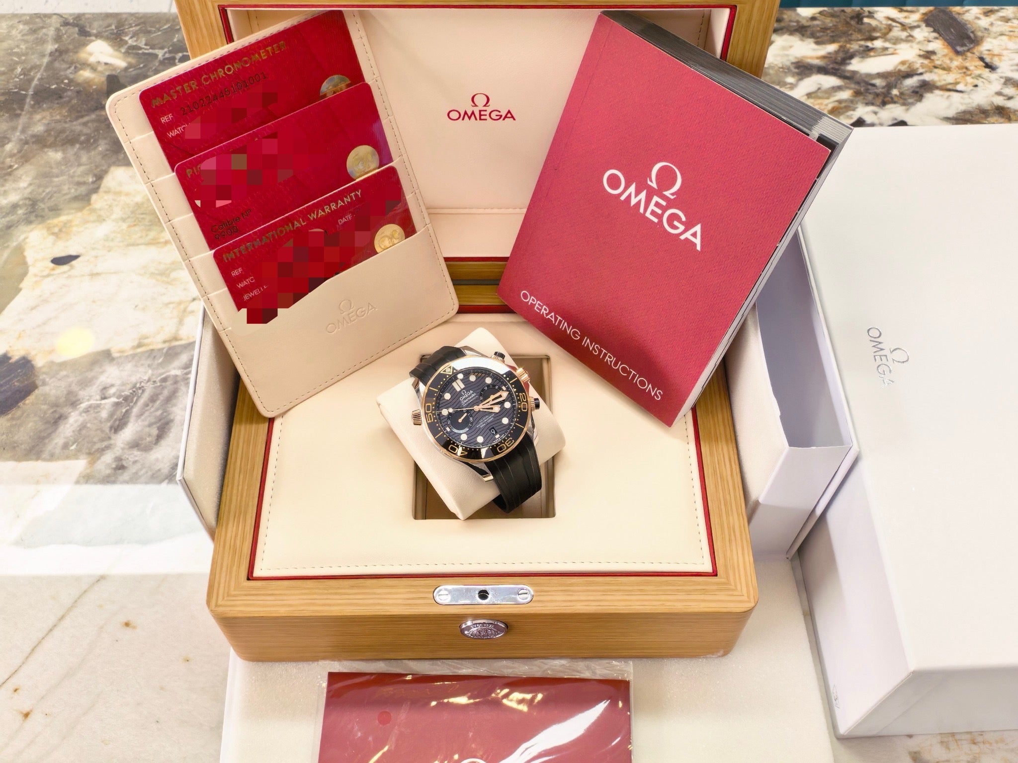 Omega 210.22.44.51.01.001