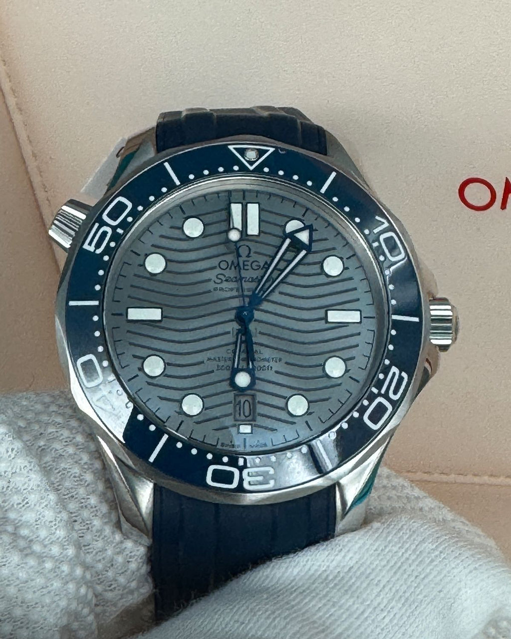 Omega 210.30.42.20.006.001