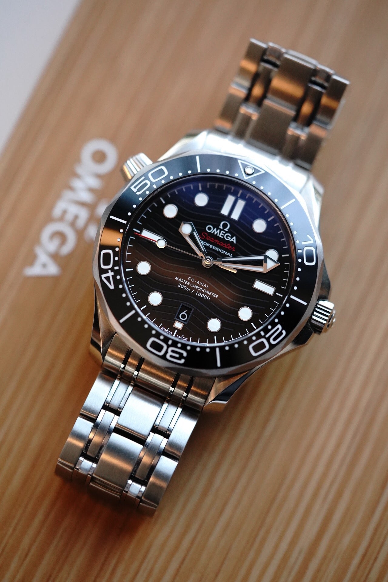 Omega 210.30.42.20.01.001