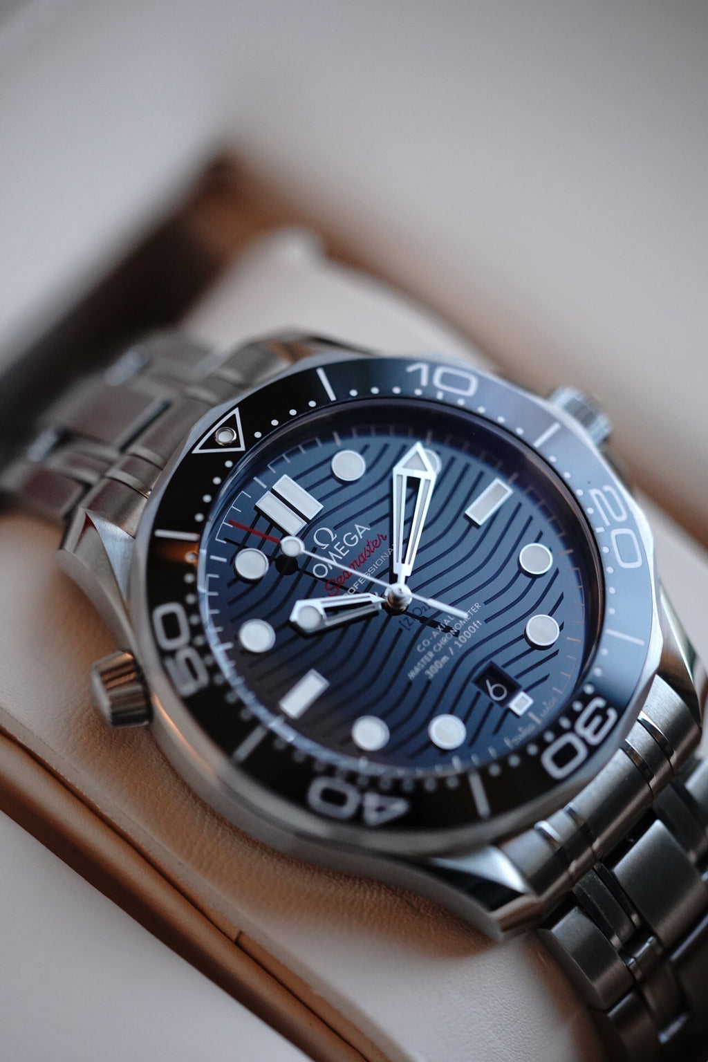Omega 210.30.42.20.01.001