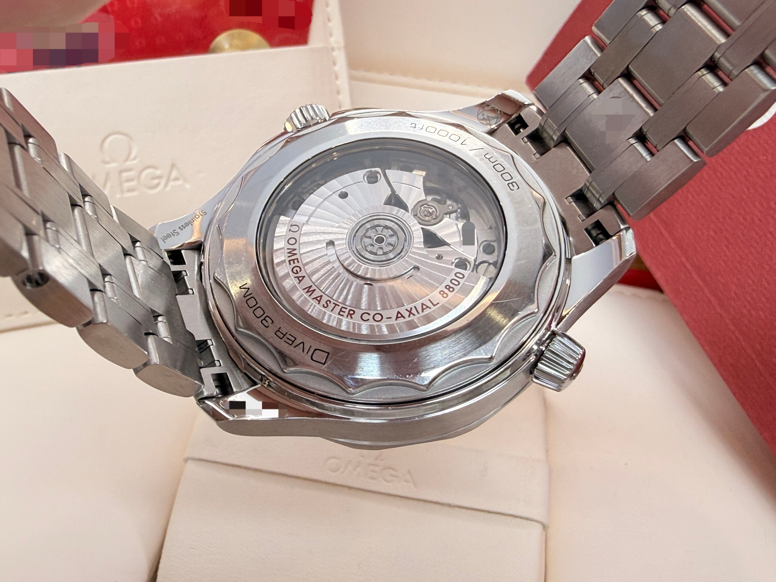 Omega 210.30.42.20.01.001