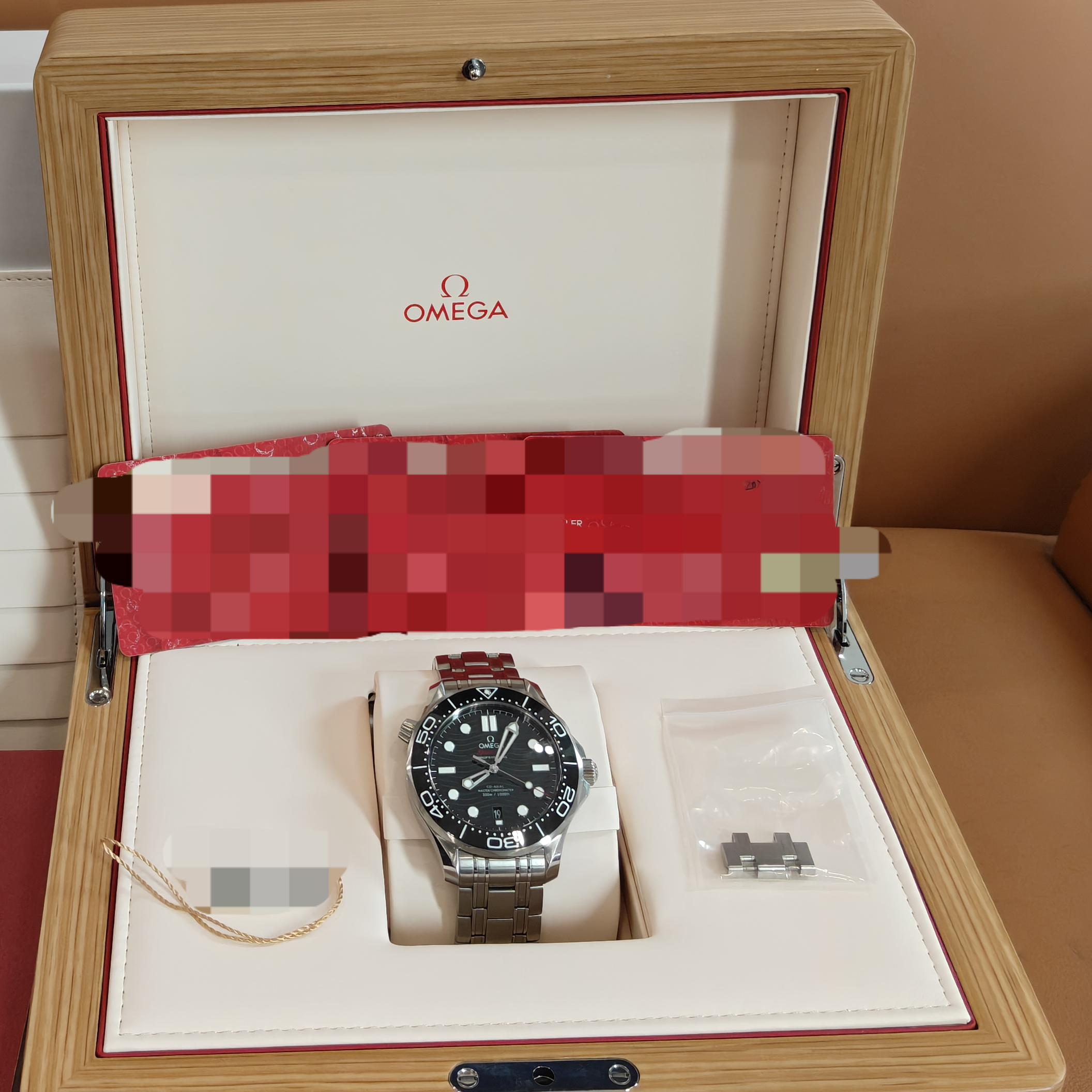 Omega 210.30.42.20.01.001