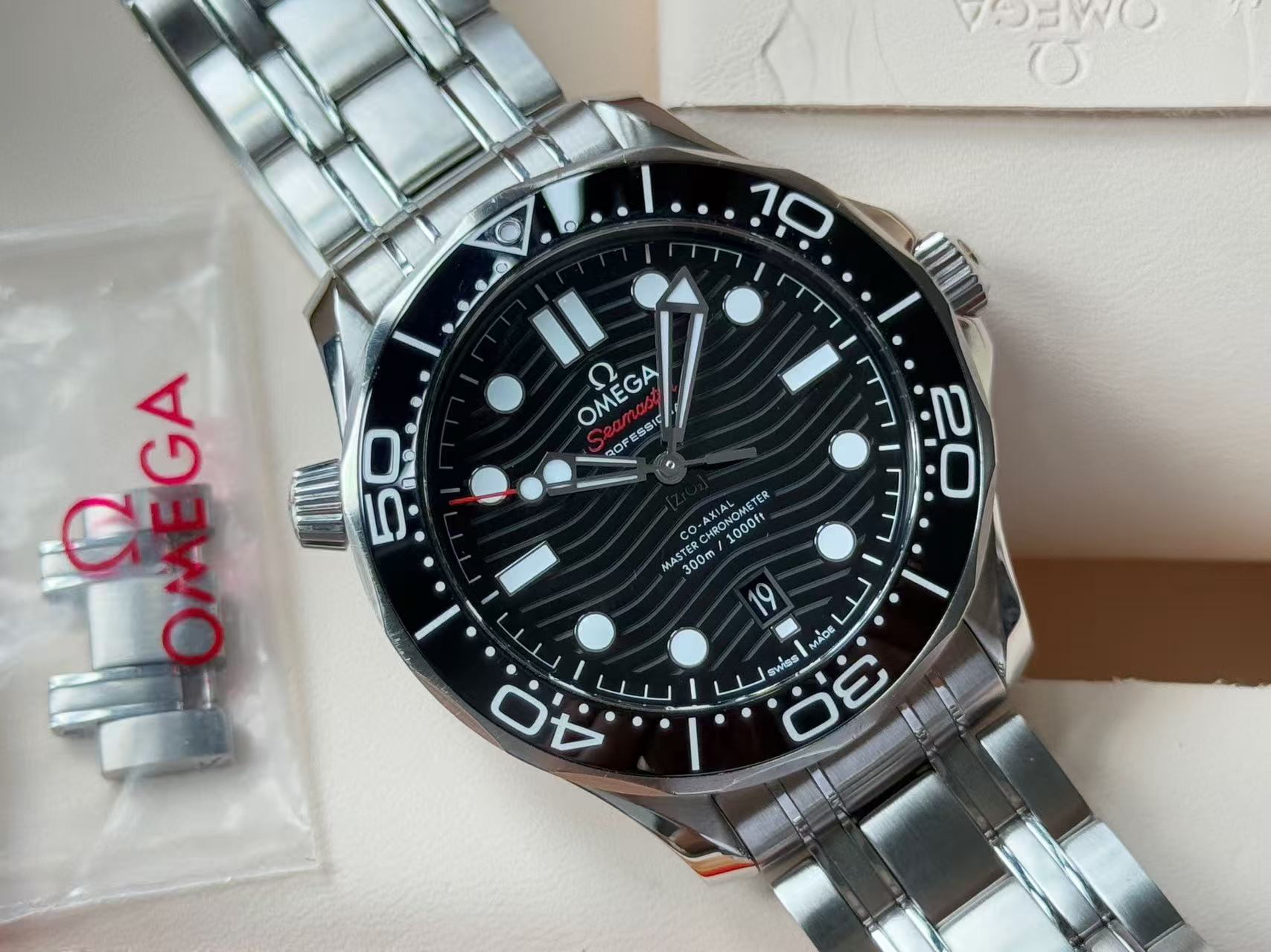 Omega 210.30.42.20.01.001