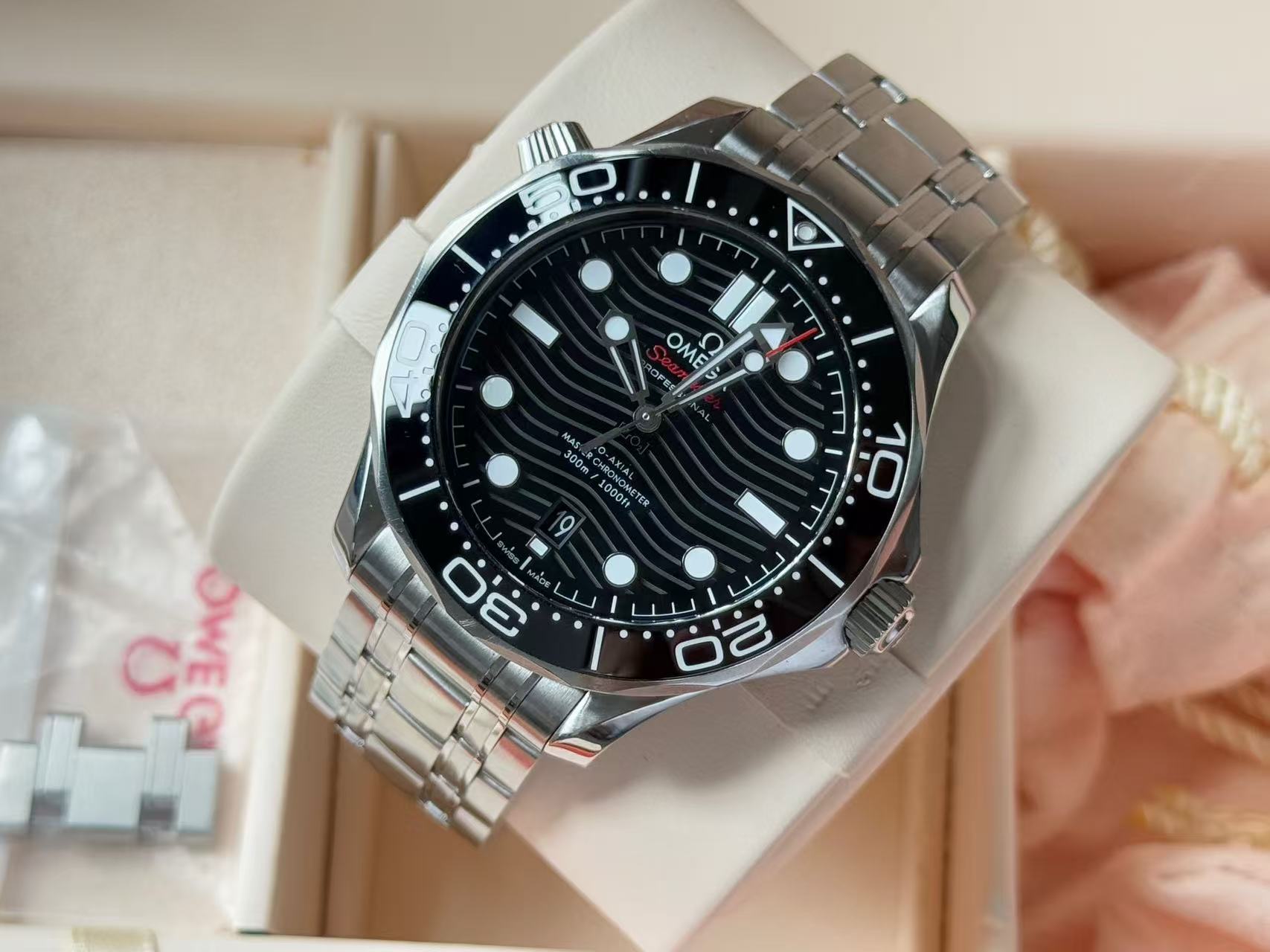 Omega 210.30.42.20.01.001