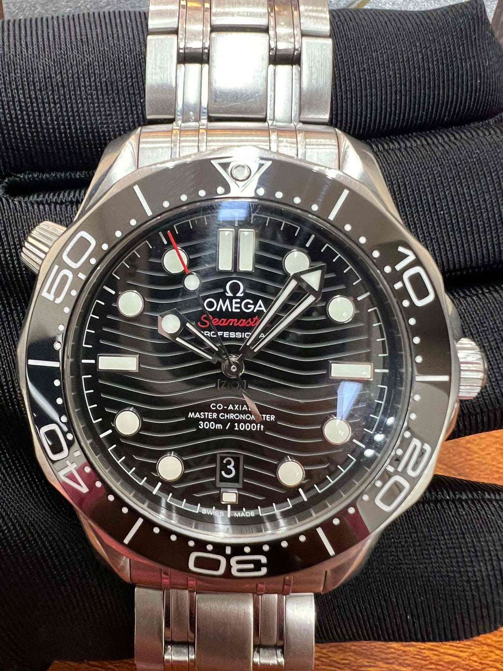 Omega 210.30.42.20.01.001