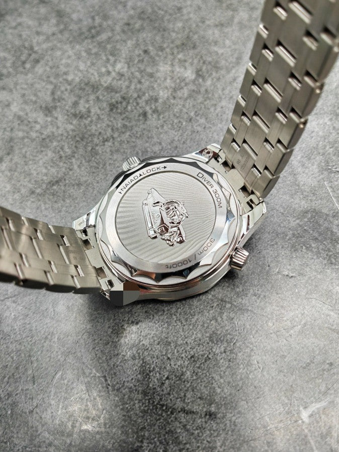 Omega 210.30.42.20.01.002