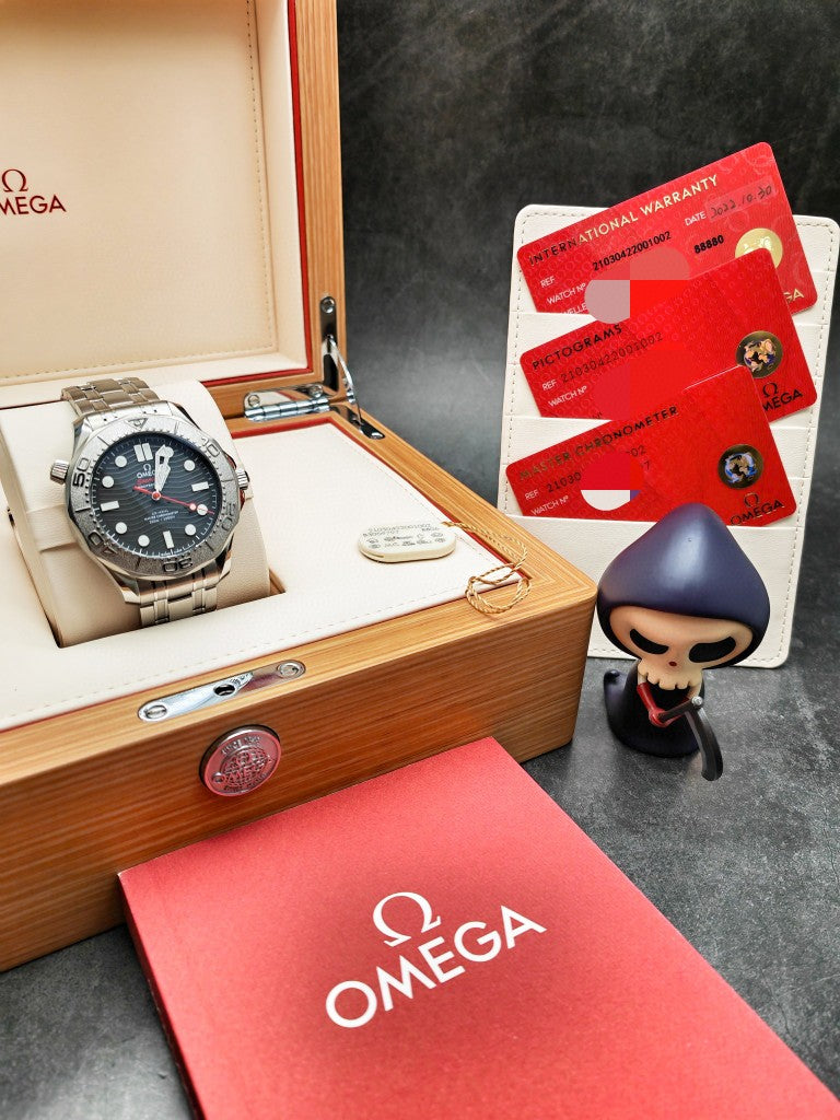 Omega 210.30.42.20.01.002