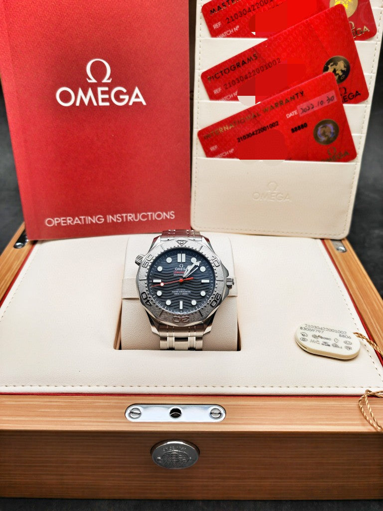 Omega 210.30.42.20.01.002