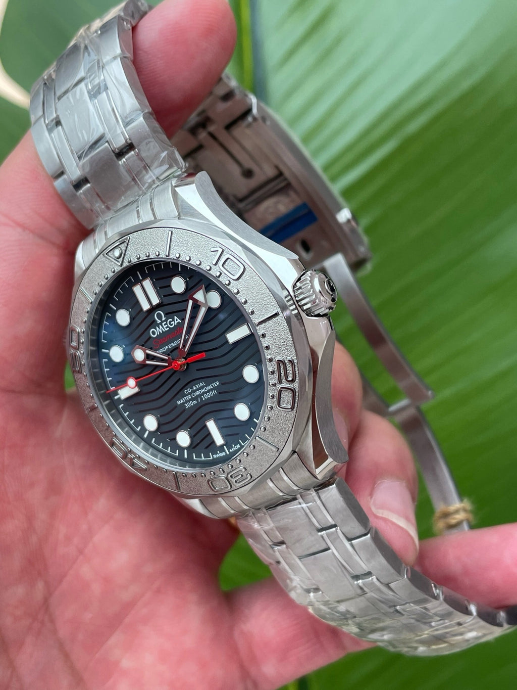 Omega 210.30.42.20.01.002