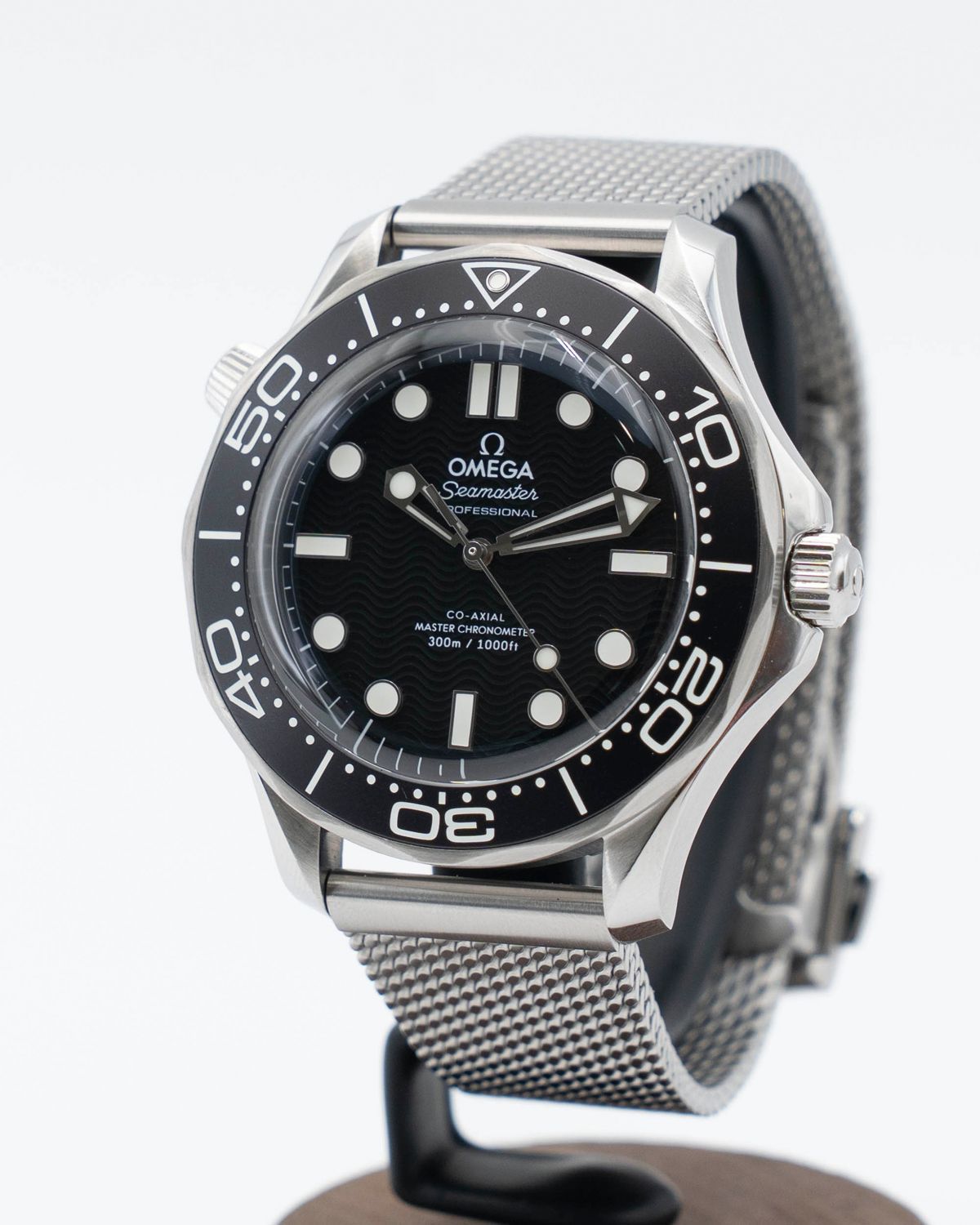 Omega 210.30.42.20.01.010