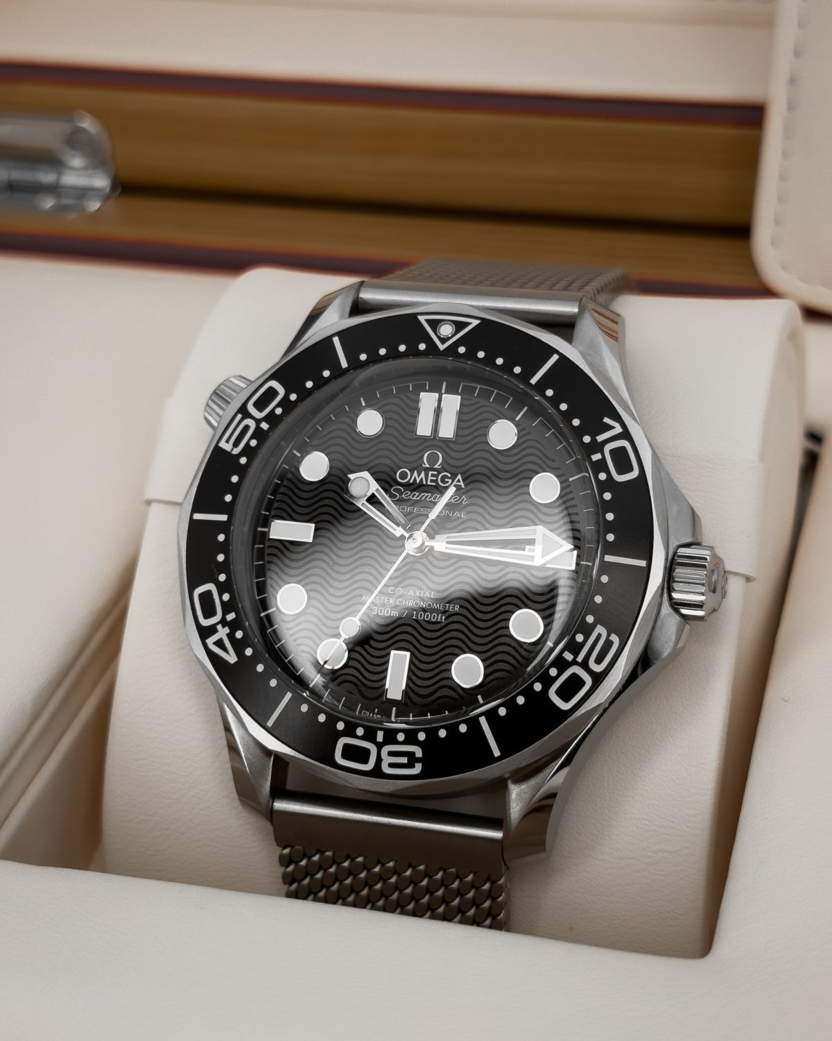 Omega 210.30.42.20.01.010