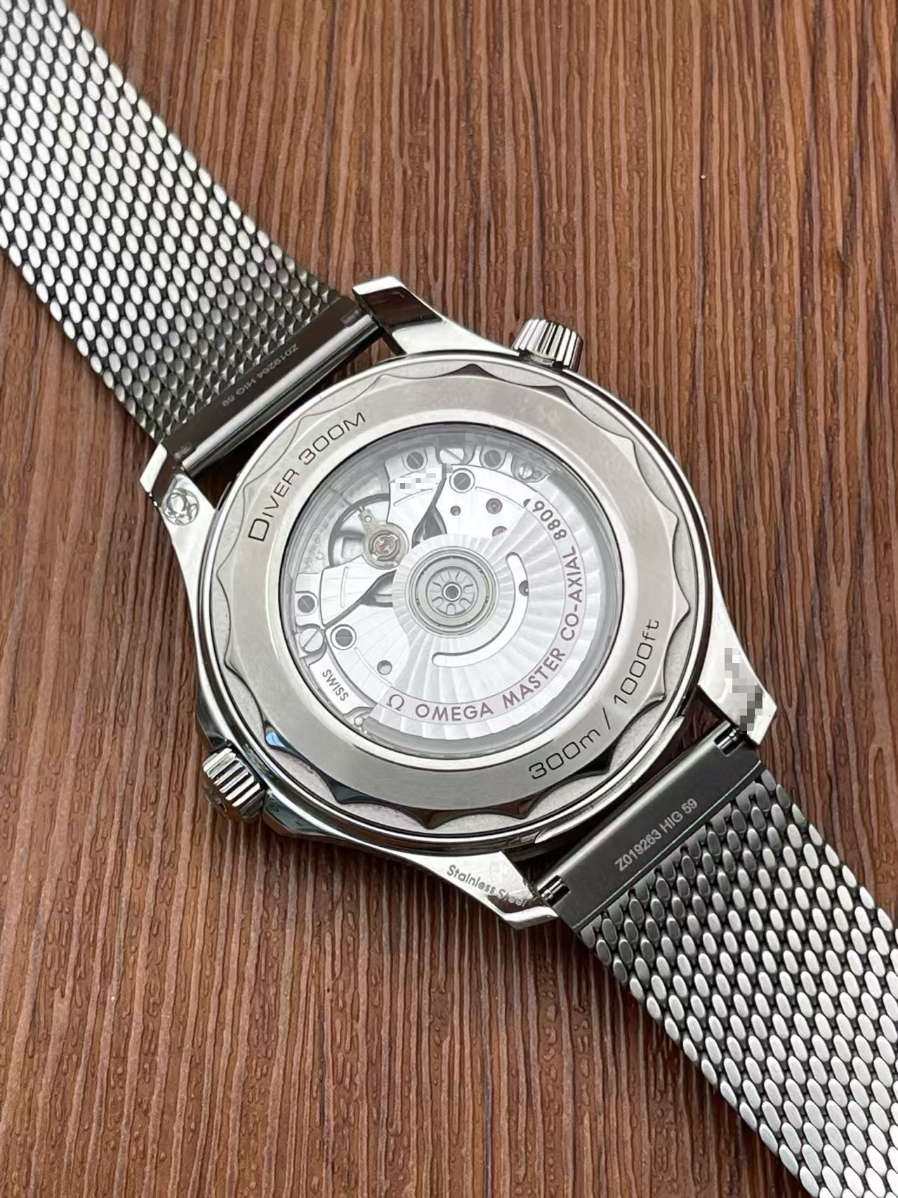 Omega 210.30.42.20.01.010
