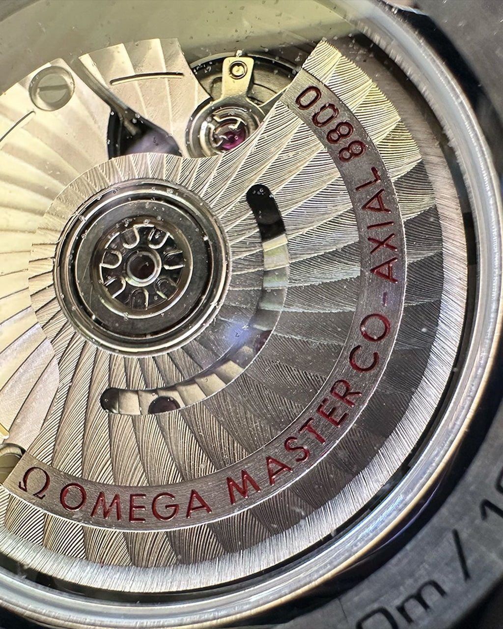 Omega 210.30.42.20.03.001
