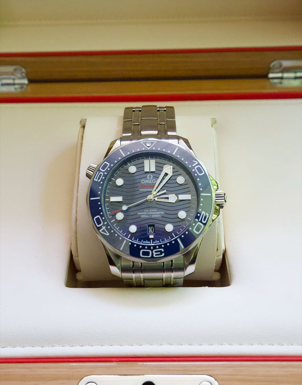 Omega 210.30.42.20.03.001