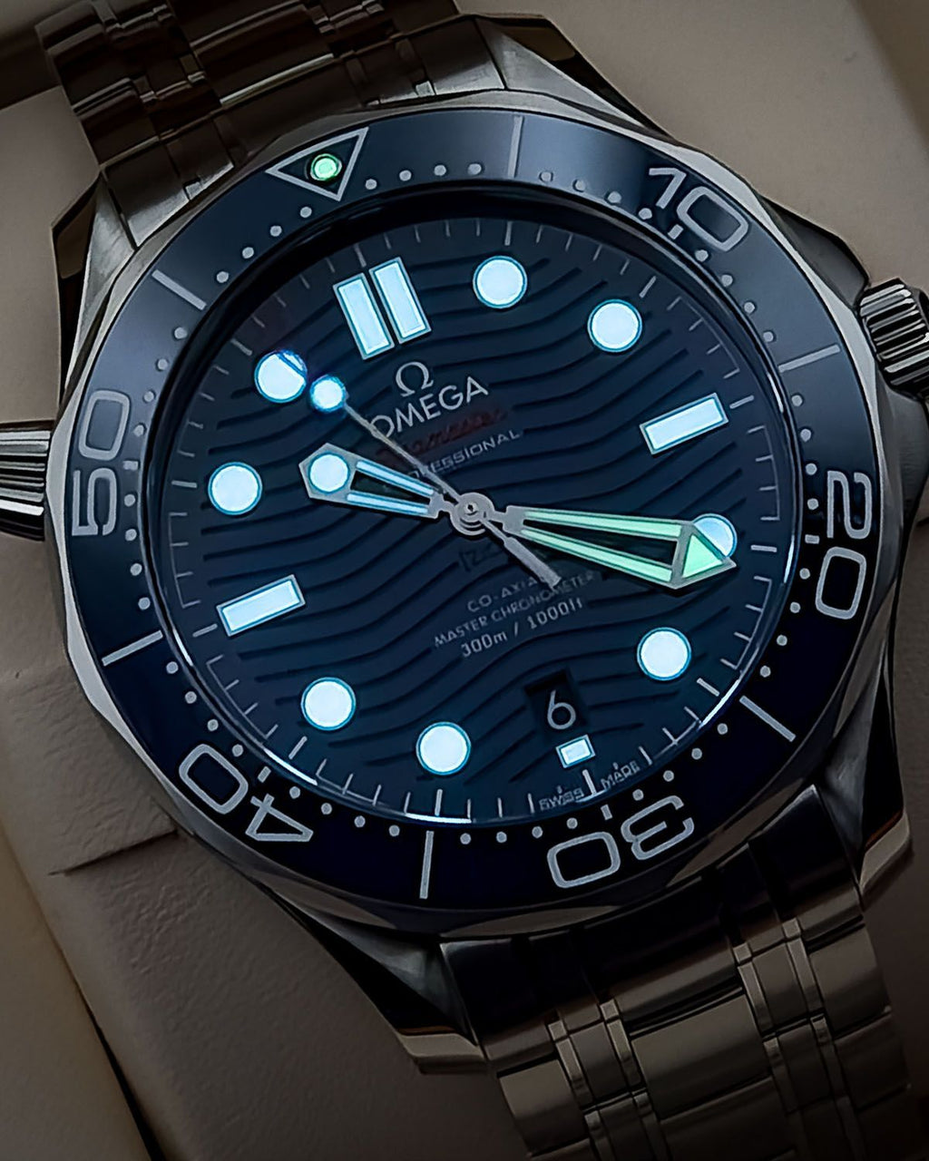 Omega 210.30.42.20.03.001