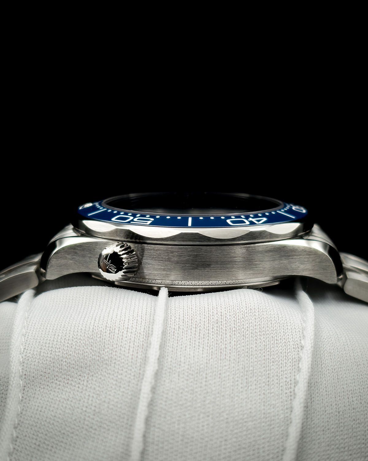 Omega 210.30.42.20.03.001