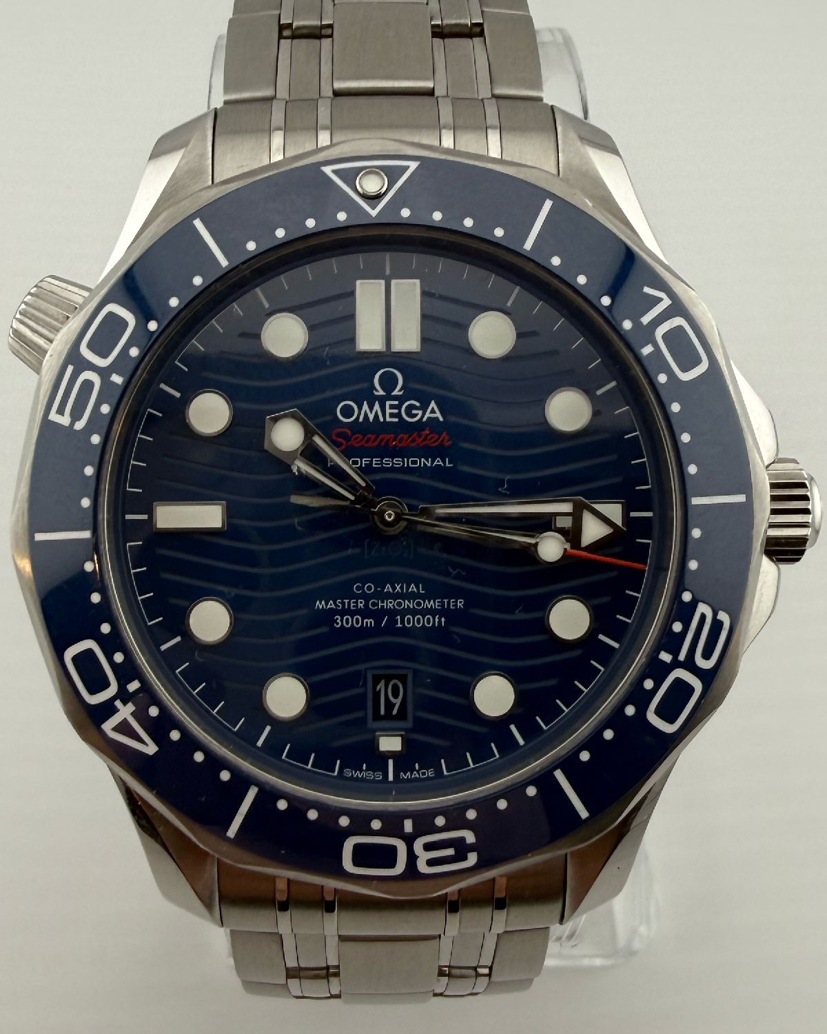 Omega 210.30.42.20.03.001