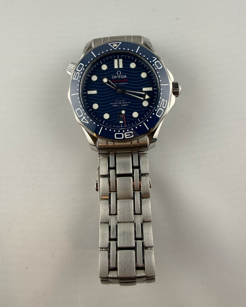 Omega 210.30.42.20.03.001