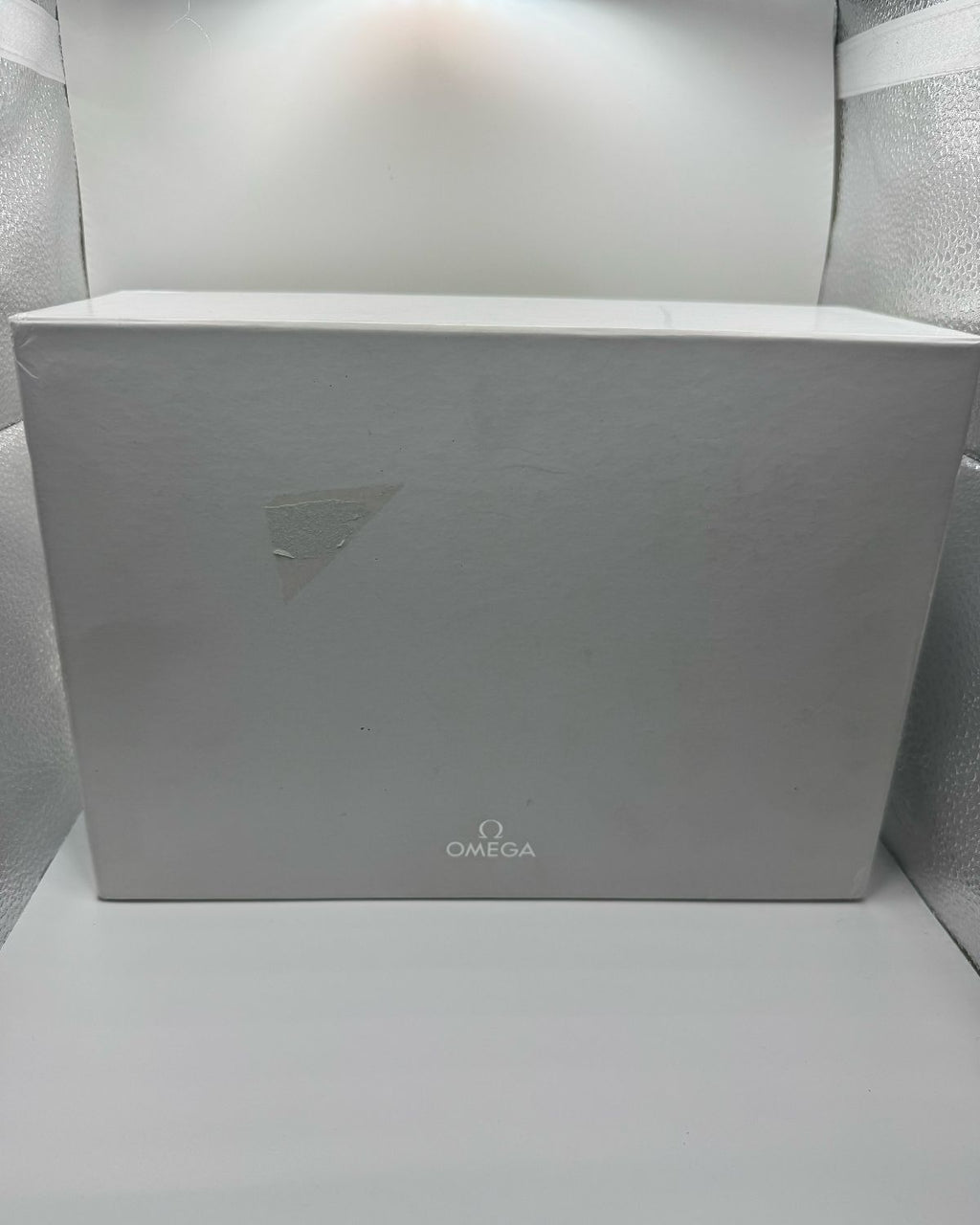 Omega 210.30.42.20.03.001