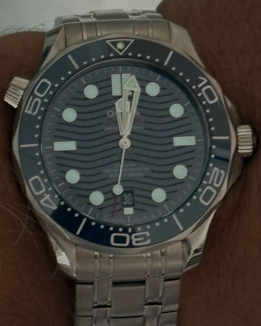 Omega 210.30.42.20.03.001