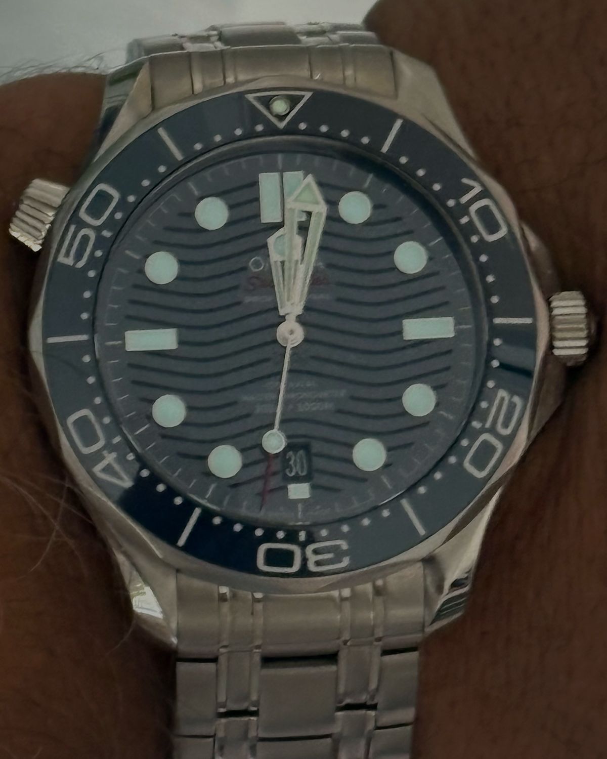 Omega 210.30.42.20.03.001