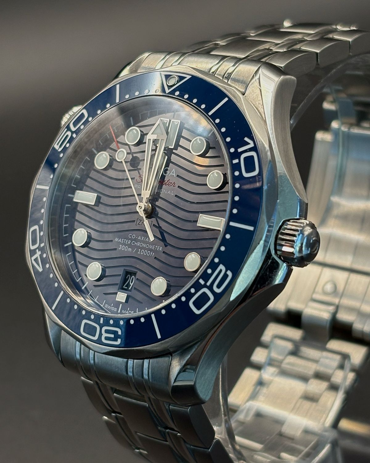 Omega 210.30.42.20.03.001