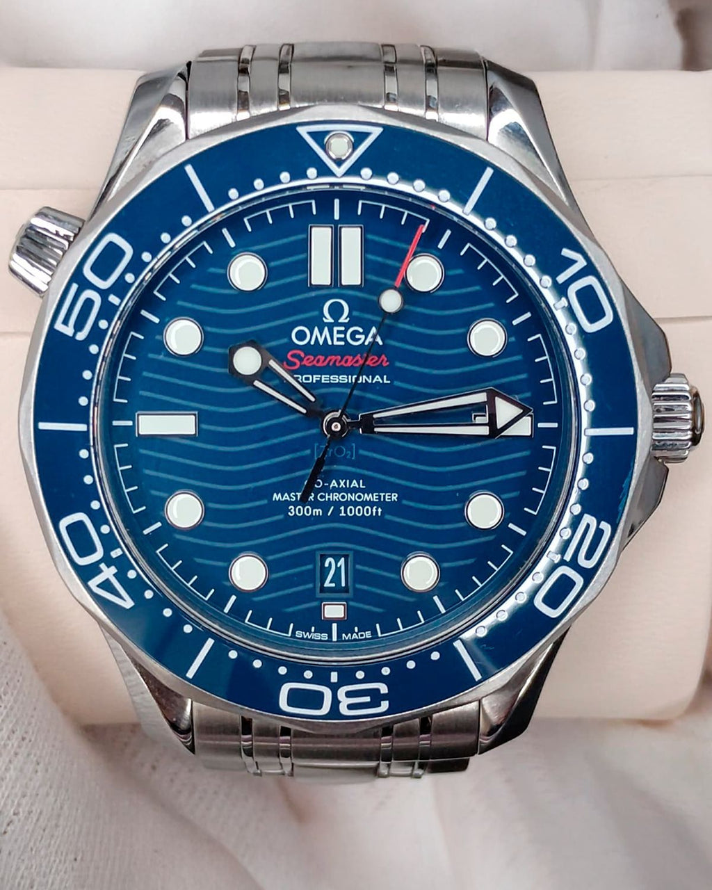 Omega 210.30.42.20.03.001